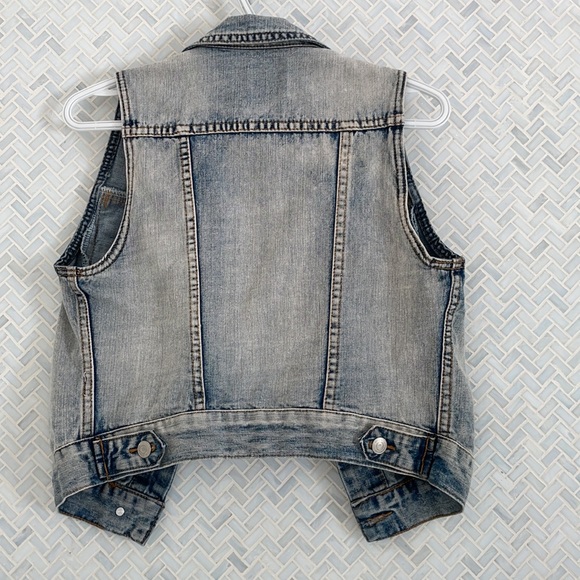 Jean vest - Picture 2 of 3